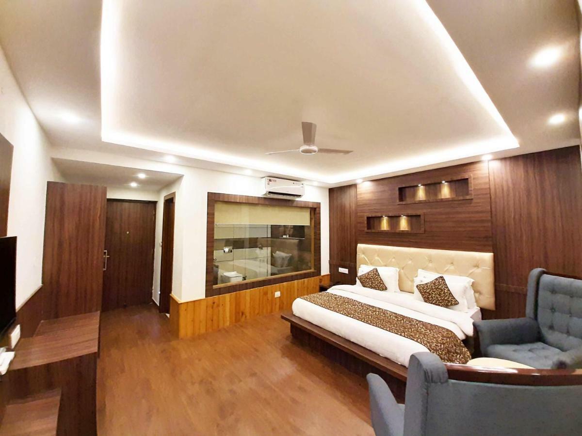 Hotel Trinity Heights McLeod Ganj Bagian luar foto