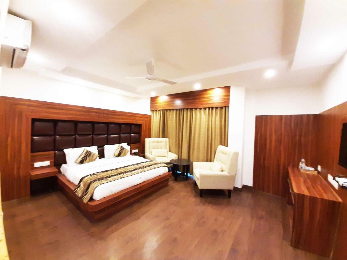 Hotel Trinity Heights McLeod Ganj Bagian luar foto