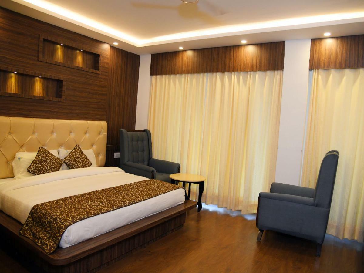 Hotel Trinity Heights McLeod Ganj Bagian luar foto
