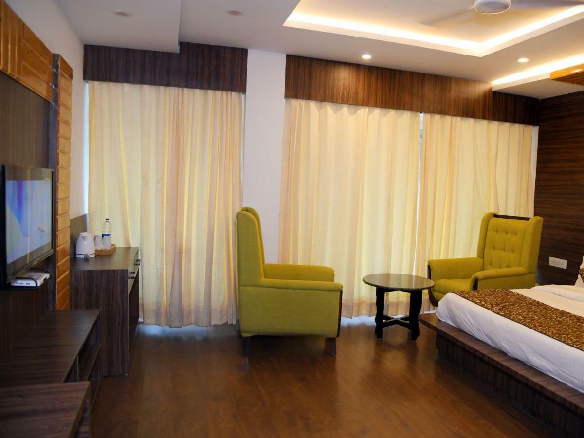Hotel Trinity Heights McLeod Ganj Bagian luar foto