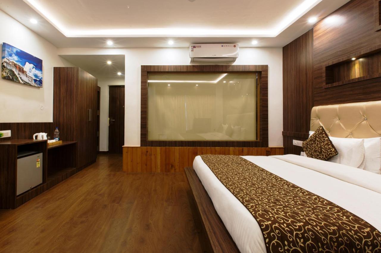 Hotel Trinity Heights McLeod Ganj Bagian luar foto